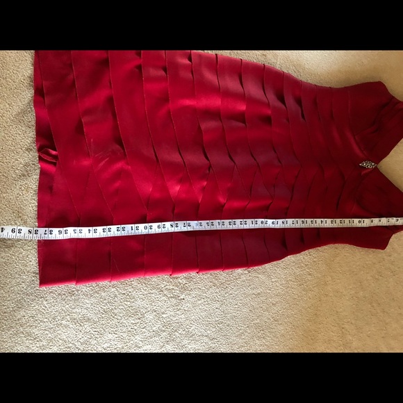 Elegant Red Jones & Co rushed dress size 4 bling - Picture 6 of 7